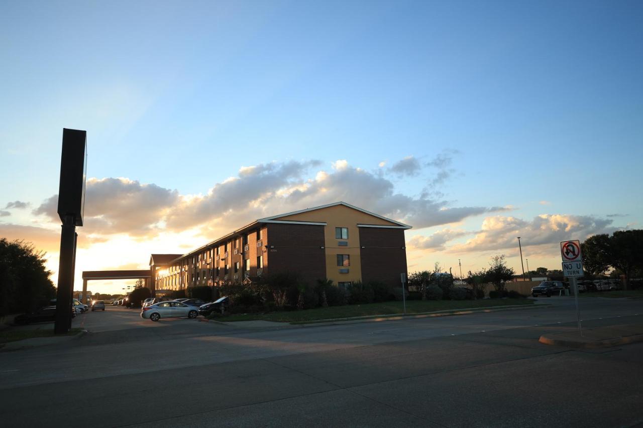 Quality Inn Dfw Airport North - Irving Luaran gambar