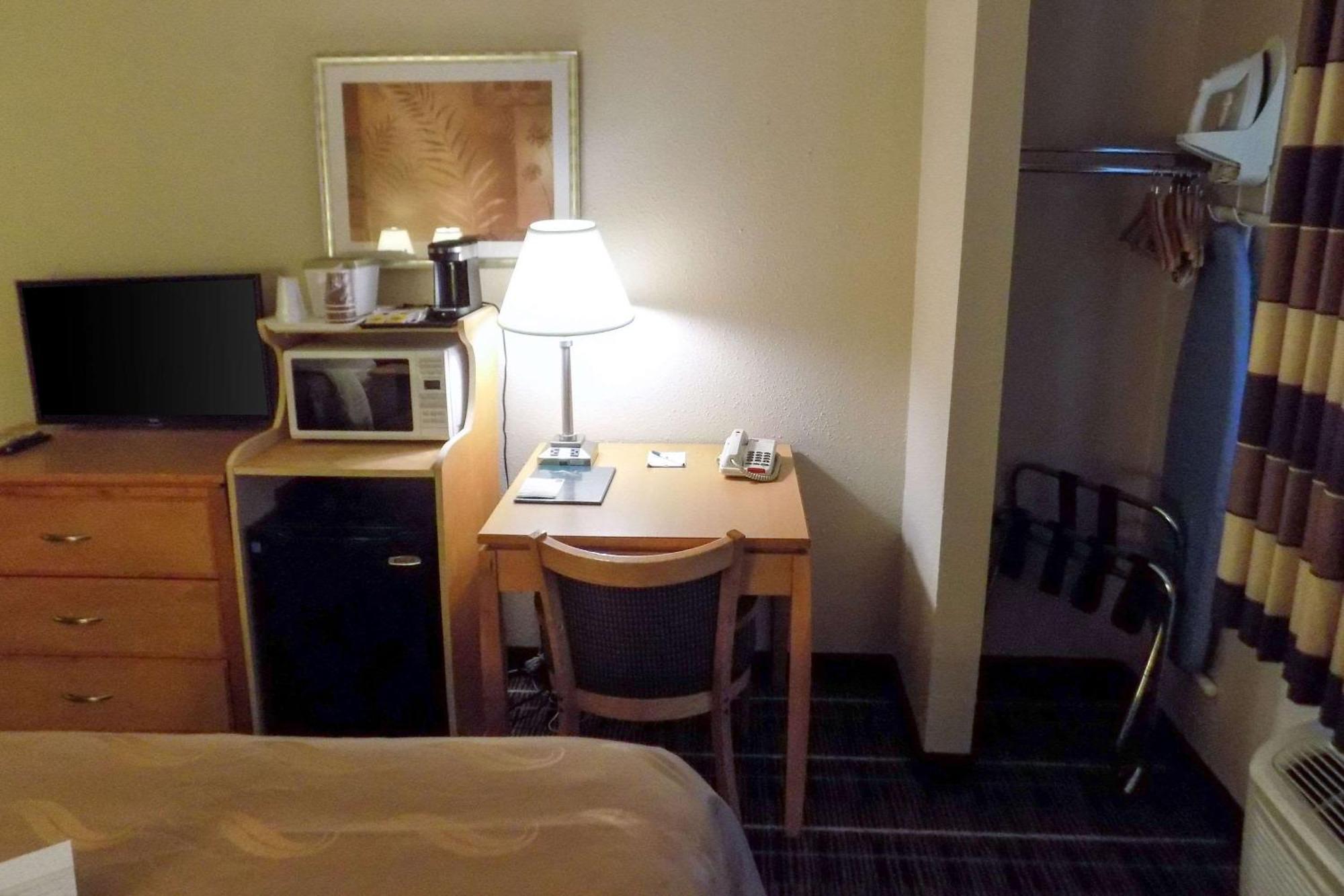 Quality Inn Dfw Airport North - Irving Luaran gambar