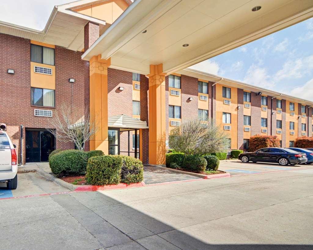 Quality Inn Dfw Airport North - Irving Luaran gambar