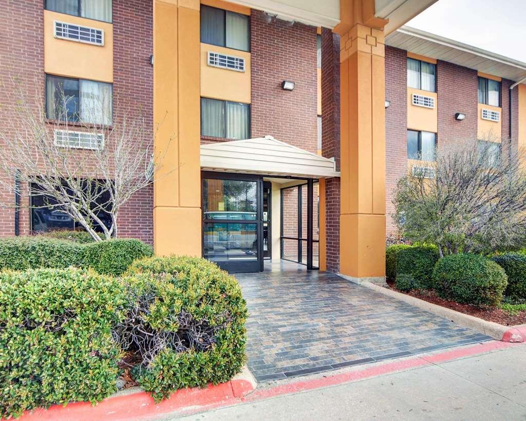 Quality Inn Dfw Airport North - Irving Luaran gambar